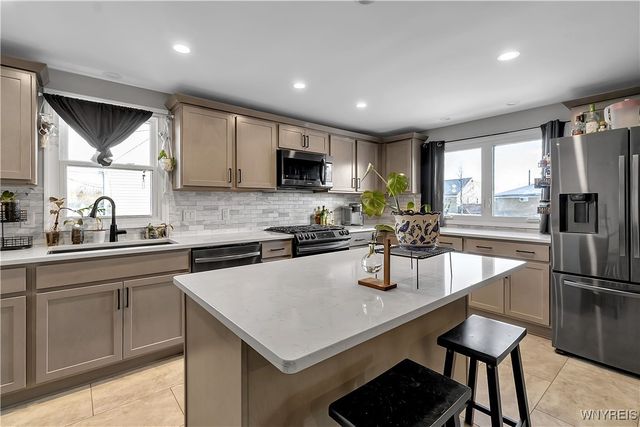 5 Nadine Drive, Cheektowaga, NY 14225