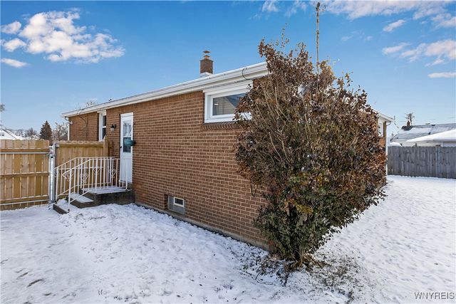 5 Nadine Drive, Cheektowaga, NY 14225