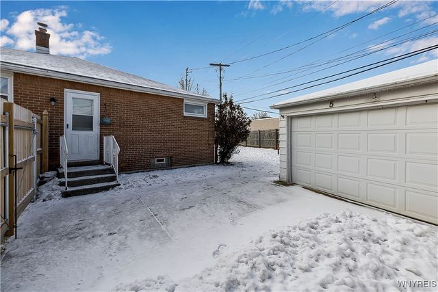 5 Nadine Drive, Cheektowaga, NY 14225