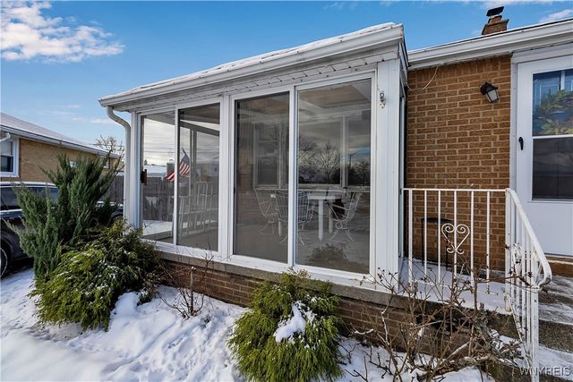 5 Nadine Drive, Cheektowaga, NY 14225