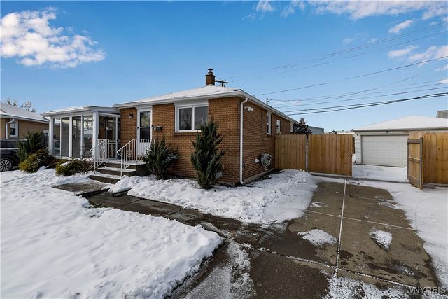 5 Nadine Drive, Cheektowaga, NY 14225