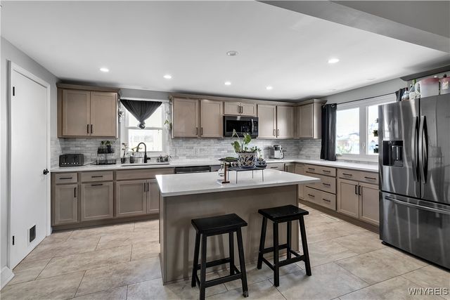 5 Nadine Drive, Cheektowaga, NY 14225