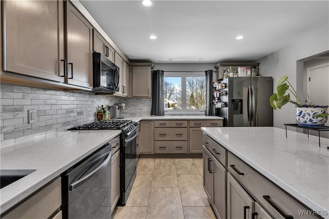 5 Nadine Drive, Cheektowaga, NY 14225