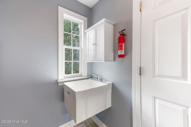 105 Ritter Drive, West End, NC 27376