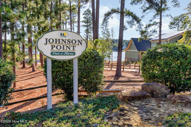 105 Ritter Drive, West End, NC 27376