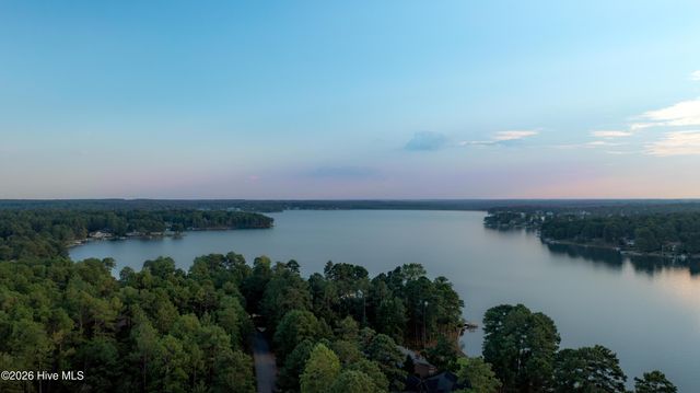 105 Ritter Drive, West End, NC 27376