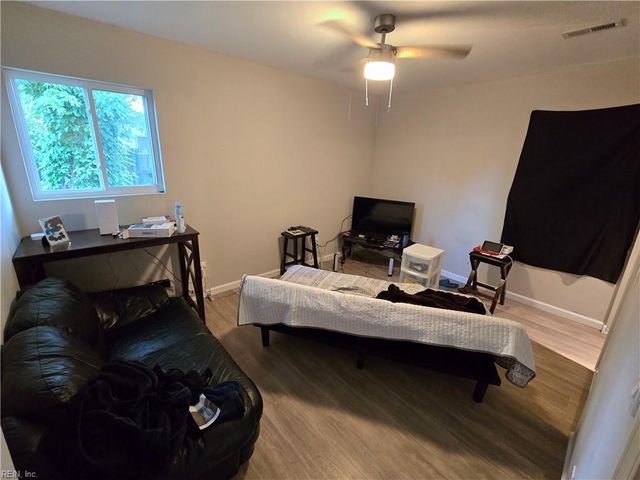 1212 Shell RD, Hampton, VA 23661