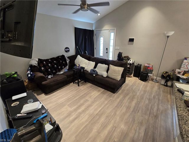 1212 Shell RD, Hampton, VA 23661