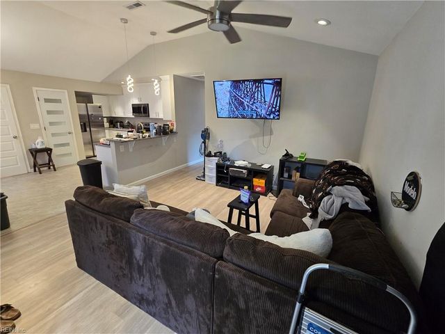 1212 Shell RD, Hampton, VA 23661