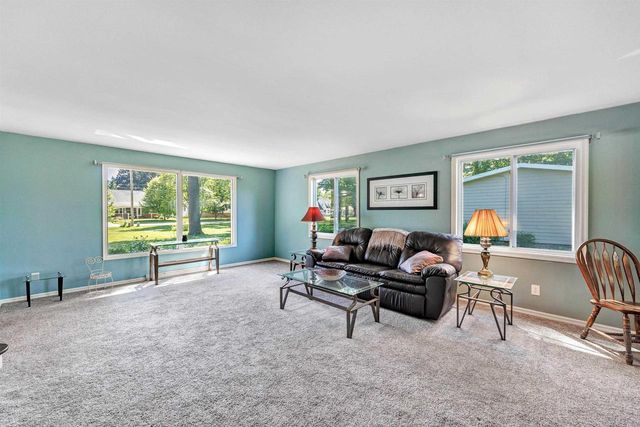 433 FAIRVIEW WAY, Shawano, WI 54166