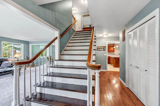 433 FAIRVIEW WAY, Shawano, WI 54166