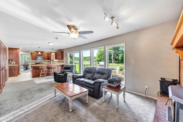 433 FAIRVIEW WAY, Shawano, WI 54166