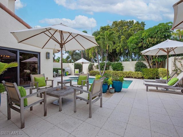 32 Las Brisas WAY 33, Naples, FL 34108