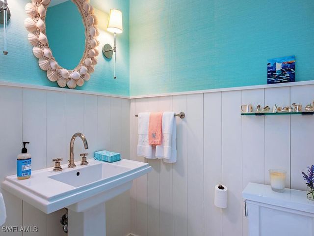 32 Las Brisas WAY 33, Naples, FL 34108