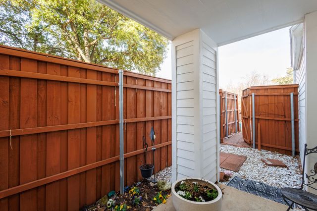 6168 Jereme Trail, Dallas, TX 75252