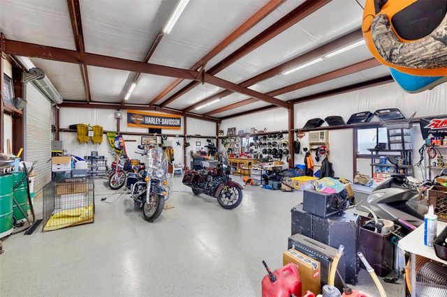 999 Salem RD, Brenham, TX 77833