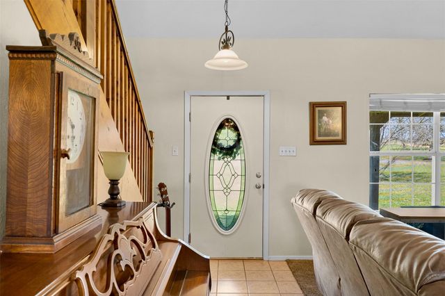 999 Salem RD, Brenham, TX 77833