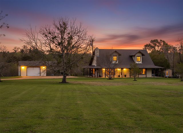 999 Salem RD, Brenham, TX 77833