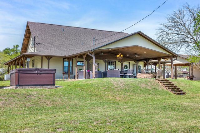 999 Salem RD, Brenham, TX 77833