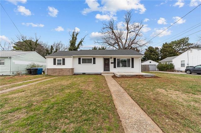 5512 Aurora DR, Virginia Beach, VA 23455