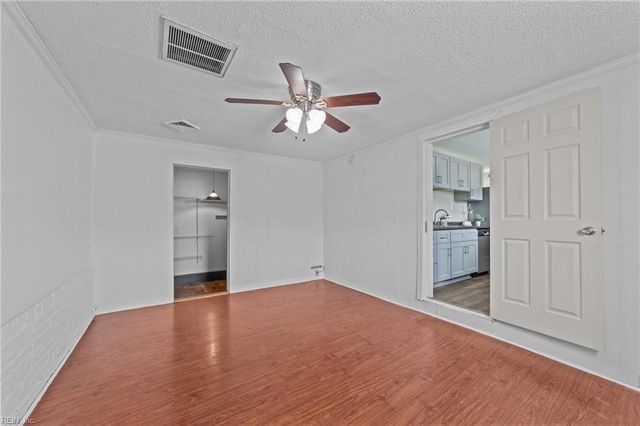 5512 Aurora DR, Virginia Beach, VA 23455