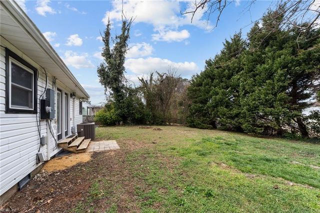 5512 Aurora DR, Virginia Beach, VA 23455