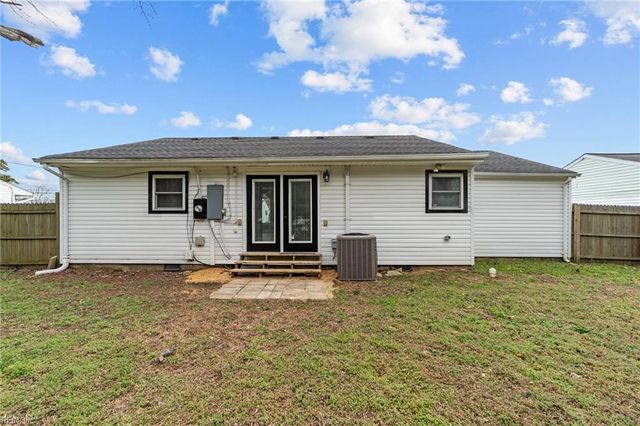 5512 Aurora DR, Virginia Beach, VA 23455