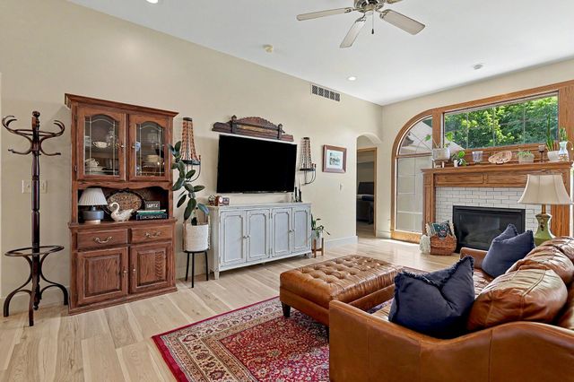 310 N Kentucky, Wichita, KS 67235