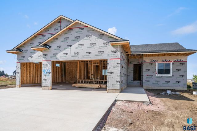 909 Sundance St Street, Valley Springs, SD 57068