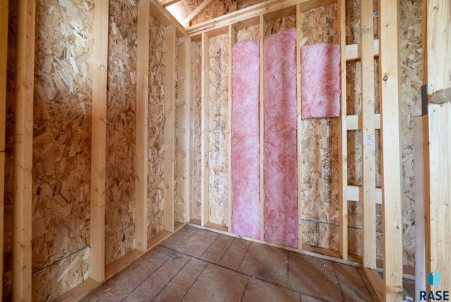 909 Sundance St Street, Valley Springs, SD 57068