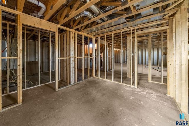 909 Sundance St Street, Valley Springs, SD 57068