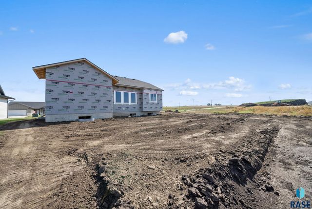 909 Sundance St Street, Valley Springs, SD 57068