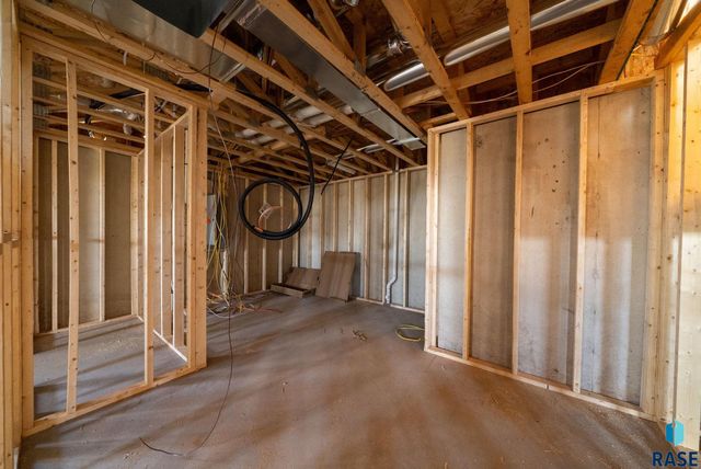 909 Sundance St Street, Valley Springs, SD 57068