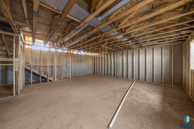 909 Sundance St Street, Valley Springs, SD 57068