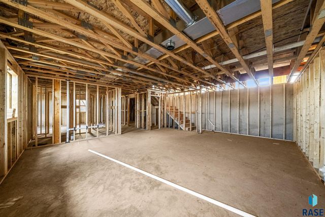 909 Sundance St Street, Valley Springs, SD 57068