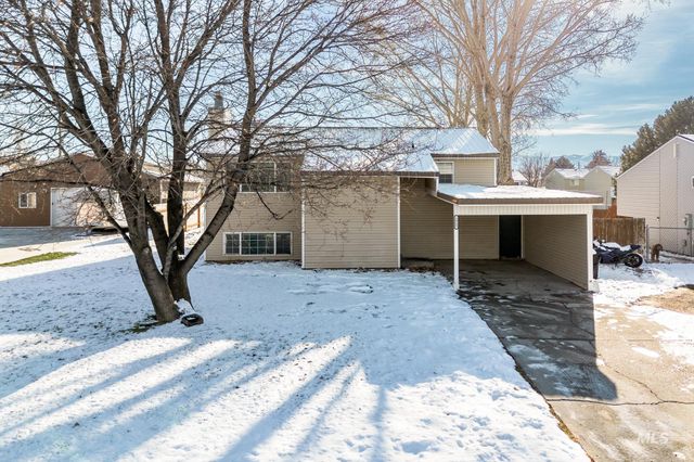 1965 A Butte St, Pocatello, ID 83201