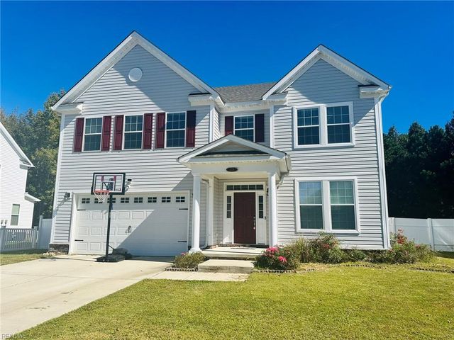 121 Sandcastle CIR, Suffolk, VA 23434