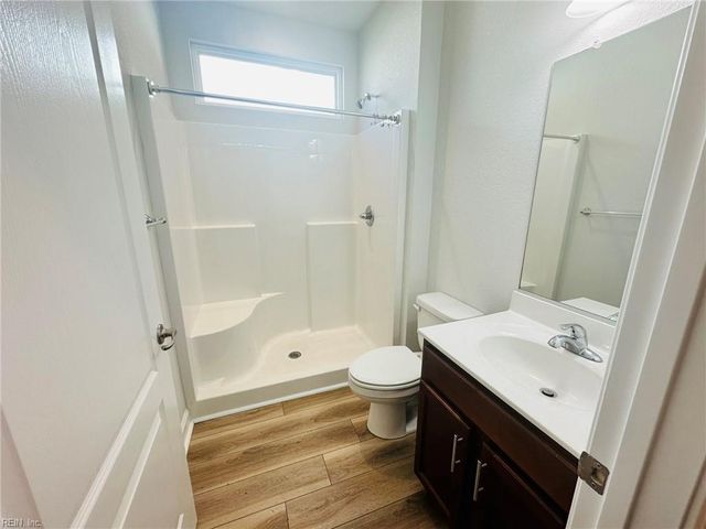 121 Sandcastle CIR, Suffolk, VA 23434