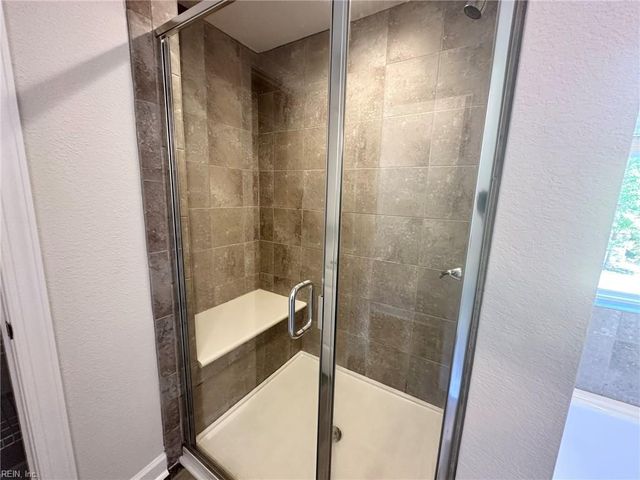 121 Sandcastle CIR, Suffolk, VA 23434