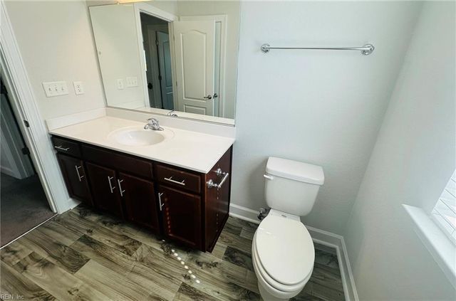 121 Sandcastle CIR, Suffolk, VA 23434