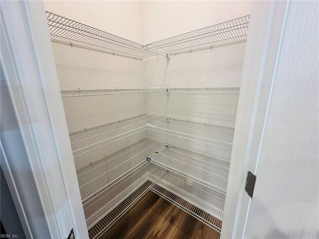 121 Sandcastle CIR, Suffolk, VA 23434