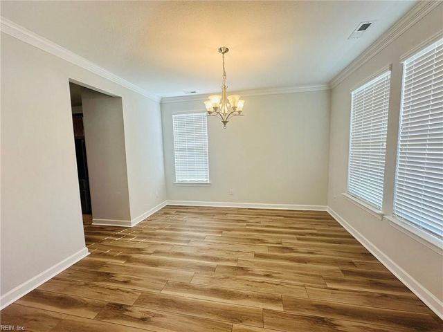 121 Sandcastle CIR, Suffolk, VA 23434