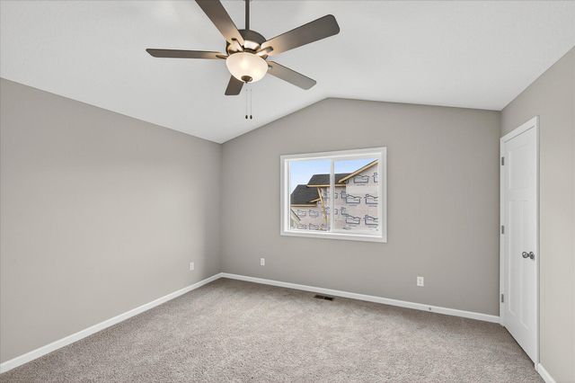 1752 Squirrel Way, New Richmond, WI 54017