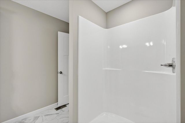 1752 Squirrel Way, New Richmond, WI 54017