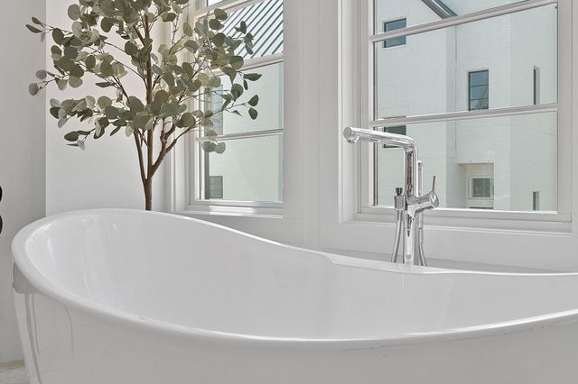 1719 Spyglass DR 6, Austin, TX 78746