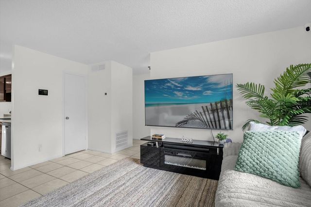 6125 ROCKY TRAIL, Orlando, FL 32808