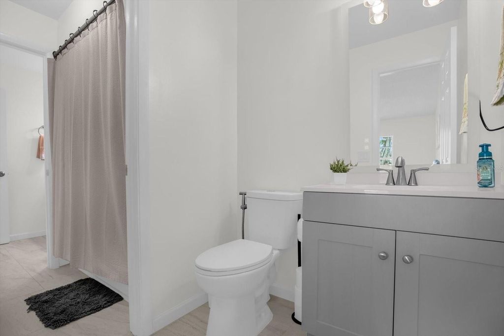 Image 15 of property listing at 6125 ROCKY TRAIL, Orlando, FL 32808