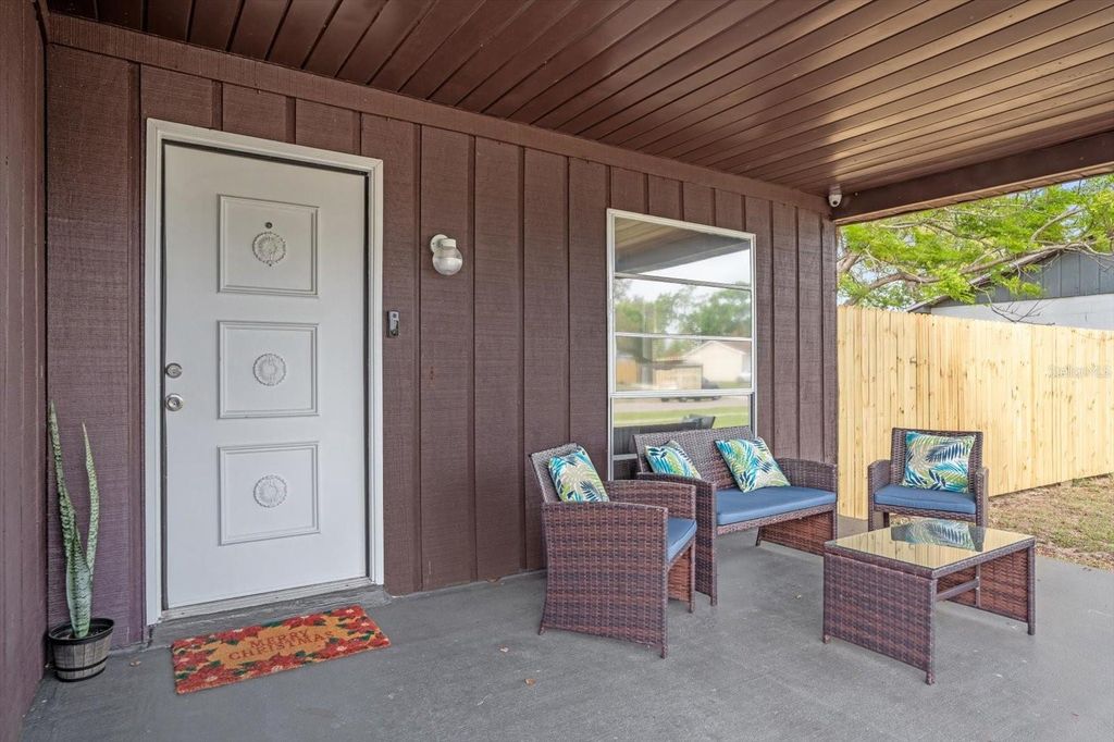 Image 4 of property listing at 6125 ROCKY TRAIL, Orlando, FL 32808
