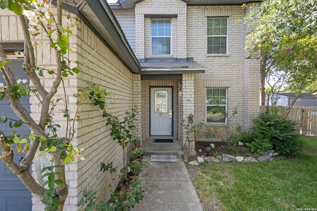 372 COPPER HILL DR, New Braunfels, TX 78130
