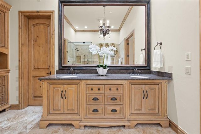 15613 Via Sierra, Edmond, OK 73013